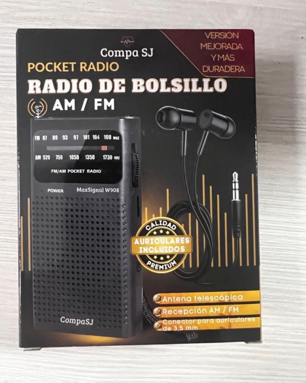 Radio de bolsillo con auriculares